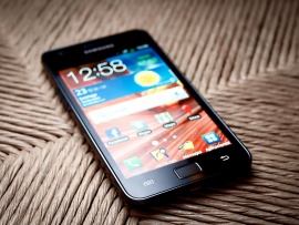 Samsung Galaxy S2 (apasa pentru a viziona)
